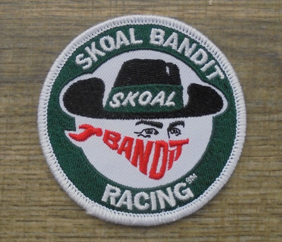 SKOAL BANDIT RACING PLANCHA SOBRE TELA PARCHE 3" Foto 1 de 1