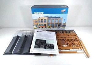 Walthers Cornerstone Series Car Shop kit 933-3040 - Picture 1 of 8