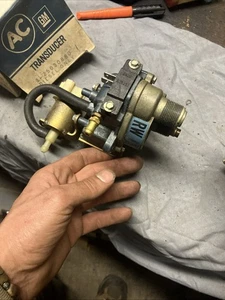 1970s–1980s GM Diesel 2 Wire Cruise Control Transducer 25030880 OEM Used - Picture 1 of 7