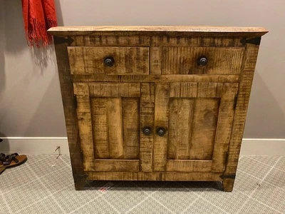 Старомодный деревенский буфет - Изображение 1 из 2