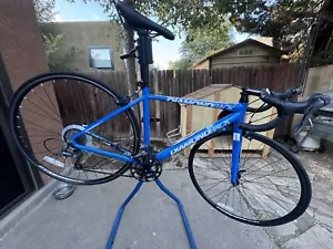 Diamondback Podium 700 Youth Road Bike - Picture 1 of 22
