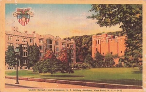 West Point, New York Postkarte US Militärakademie Kadettenkaserne um 1930 T3 - Bild 1 von 2
