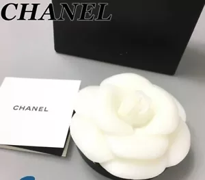 NUOVA Candela Chanel Camellia Profumata con Scatola 3,3 pollici per VIP Limitata RARO Regalo - Foto 1 di 6