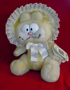 RARE Vintage (1981) Baby Garfield "Kitchy Coo" 9" Plush Pastel Yellow w/Tags