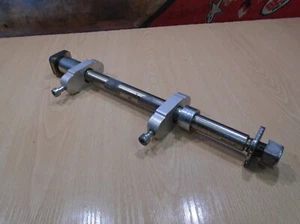 2005 POLARIS VICTORY KINGPIN 1500 REAR WHEEL AXLE B05 - Picture 1 of 8