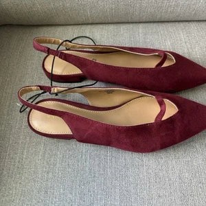 Express Mujer Color Vino Punta Punta Cuero Eslinga Trasera Plana Nuevo Sin Etiquetas - Talla 6 - Imagen 1 de 6