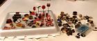 A WHOLE BUNCH OF VINTAGE STICK PINS & PINS RED CROSS KLM USA FLAGS MADURODAM ++