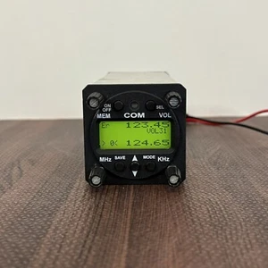 Filser ATR 600 VHF Comm P/N 600-024-030 - Needs Repair - Picture 1 of 4