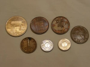 7 Coins from the Netherlands 1 Gulden & Cent Coins - Picture 1 of 11