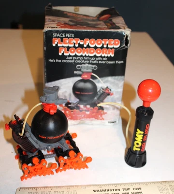 De colección 1982 Tomy Space Pets Flota Pie Floomdrorm con Bomba de Aire y Caja Juguete Años 80 Difícil de Encontrar Foto 1 de 4