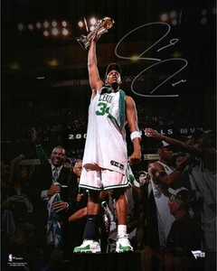 Paul Pierce Boston Celtics Autographed 16" x 20" Holding Trophy Photograph - Picture 1 of 1