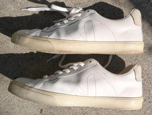 Veja Womens Leather Round Toe Lace Up Sneakers All White Size 7 T2 Brazil EUC - Picture 1 of 15