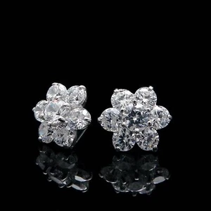 Orecchini Halo Floreali 2,60Ct Taglio Tondo Creati in Laboratorio Zaffiro... - Foto 1 di 4