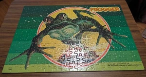 VINTAGE 1981 "FROGGER" 200 Pieces Milton Bradley Puzzle 4380 Complete VTG - Picture 1 of 8