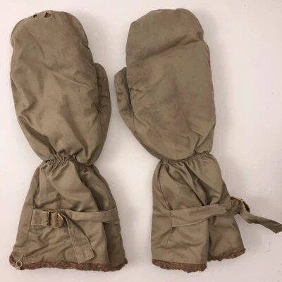 Vintage Abercrombie & Fitch Men's Mitten Nylon Shell Faux Fur Lining - Image 1 of 4