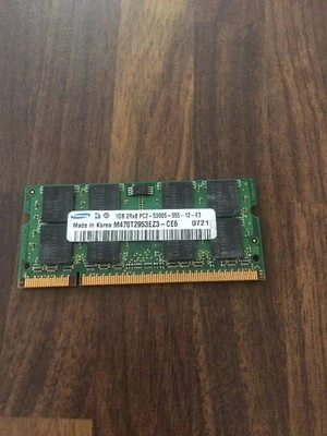 Samsung 1GB DDR2 PC2-5300 laptop ram memory M470T2953EZ3-CE6 - Image 1 of 3