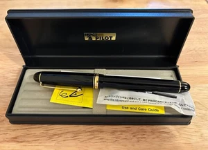 Pluma Estilográfica PILOT Custom 74 FM Plumín Excelente Estado con Cartucho - Imagen 1 de 2