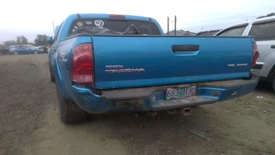 Luz de conducción usada se adapta a: Toyota Tacoma 2005 parachoques antiniebla montado grado A Foto 1 de 4