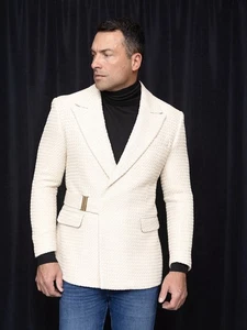 NEU MIT ETIKETT GRÖSSE XL HELLBRAUNER HERRENBLAZER, MASSGESCHNEIDERTE PASSFORM, 2 SEITENSCHLITZE MIT SEITLICHEM HAKENVERSCHLUSS - Bild 1 von 1