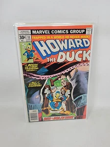 HOWARD THE DUCK #11 MARVEL COMICS *1977* 7.5 - Picture 1 of 1