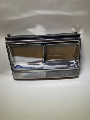 Ободок двери фары со стороны пассажира Volvo 240 DL GL 242 244 245 RH - Изображение 1 из 4