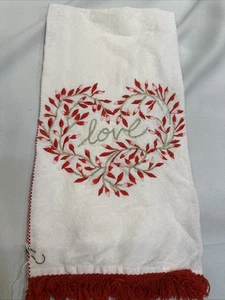 Cupcakes & Cashmere Heart Floral LOVE 17x26” Kitchen Towel Embroidered Valentine - Picture 1 of 3