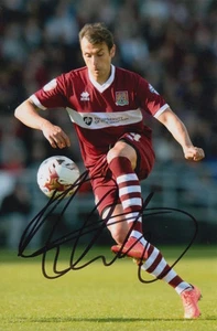 NORTHAMPTON TOWN HAND SIGNED ALEX NICHOLLS 6X4 PHOTO. - Picture 1 of 1