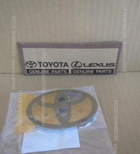 TOYOTA DUET M100A M101A M111A EMBLEM, HOOD 90975-02036 - Picture 1 of 17