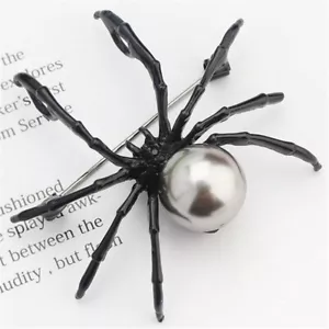 Spille regalo nero bianco spilla creativa accessori sciarpa esagerata - Foto 1 di 10