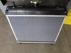 NEW GENUINE KUBOTA ENGINE RADIATOR ASSEMBLY PART # 1G952-72060 - Picture 1 of 7