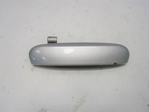 MITSUBISHI COLT 2004-08 MANIGLIA PORTA ESTERNA ANTERIORE OFFSIDE (3DR A50 SILVER)#5205 - Foto 1 di 7