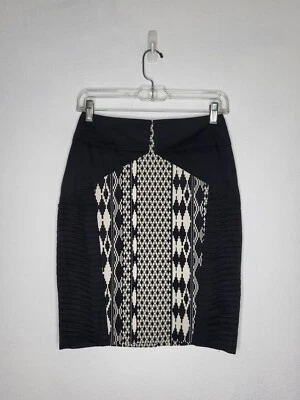 Saia Lápis Feminina FLOREAT Anthropologie Tamanho 0 Geométrica Preto Branco Excelente! - Imagem 1 de 4