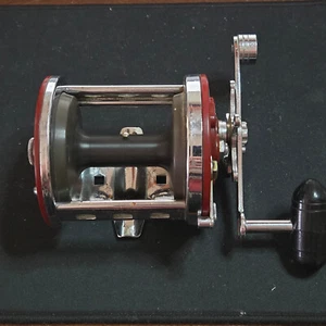 Vintage Penn 500 Jig Master Fishing Reel Nice! Made in the USA - Picture 1 of 7