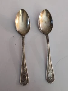 Cucharas vintage Community Silver Triple Plus con monograma - Imagen 1 de 4