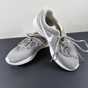 Women’s Nike 6.5 Sneakers Gray & White - Picture 1 of 7