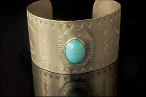 ALTES INDIANER ARMBAND TÜRKIS GESTEMPELT SILBER METALL - Bild 1 von 1