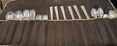 42 Piece National Silver Co Cavalcade Pattern 1946 Discontinued In Storage Cloth - Image 1 of 4