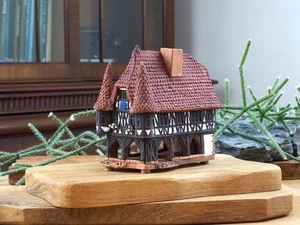 Midene Keramikhaus Räucherkegelhalter Michelstadt Rathaus Miniatur 11 cm - Bild 1 von 10