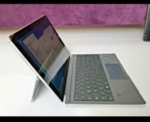 Microsoft Surface Pro 3 12.1 Core i5-4300U 1.90GHz 8GB 256GB Windows10 (Read...) - Picture 1 of 9