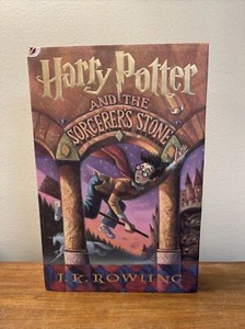 Harry Potter and the Sorcerers Stone First American HCDJ J.K Rowling - Picture 1 of 8