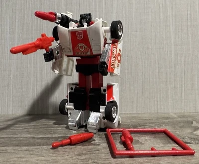 Transformers G1 Red Alert 100% Complete. Original - Image 1 of 4