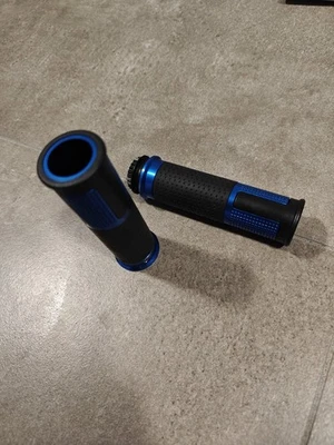 Manopole originali Rizoma  - Immagine 1 di 3