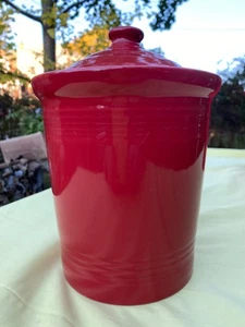 Fiesta Fiestaware 2 Qt. Medium Canister Crock w/ Lid Scarlet Red - Picture 1 of 5
