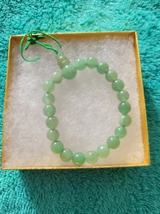Armband mit grünen Jade Perlen - Bild 1 von 3