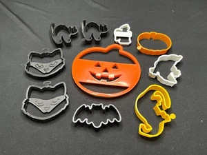10 cortadores de galletas Hallmark & Wilton - Halloween - Imagen 1 de 3