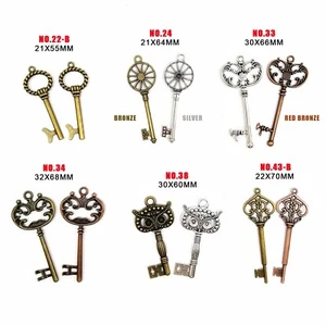 5 Stck. Groß Retro Antik Vintage Alter Look Dekorativer Schlüssel Charms Schmuck Anhänger - Bild 1 von 20