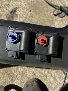 2x Audi A8 D3 4E Stellmotor Gebläse Mittelkonsole - Bild 1 von 2