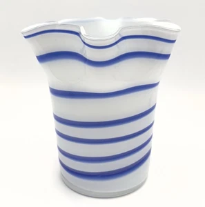 VINTAGE HAND BLOWN STAINED HANDKERCHIEF GLASS VASE WHITE AND COBALT BLUE SWIRL - Picture 1 of 15