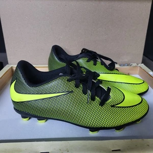 Size 4.5y Nike Boys Soccer Cleats  Neon Yellow/Black Color 844442-070   WORNONCE - Picture 1 of 20