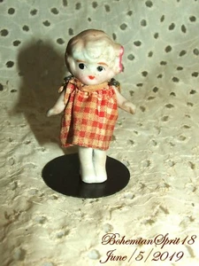 Antique 1930's Japan Red White checker DRESS Jointed Arms Bisque 3'' Girl Doll - Picture 1 of 6